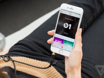 Apple начала взимать за фирменный аудиосервис Music символическую плату