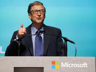 Билл Гейтс потерял статус самого богатого человека в мире